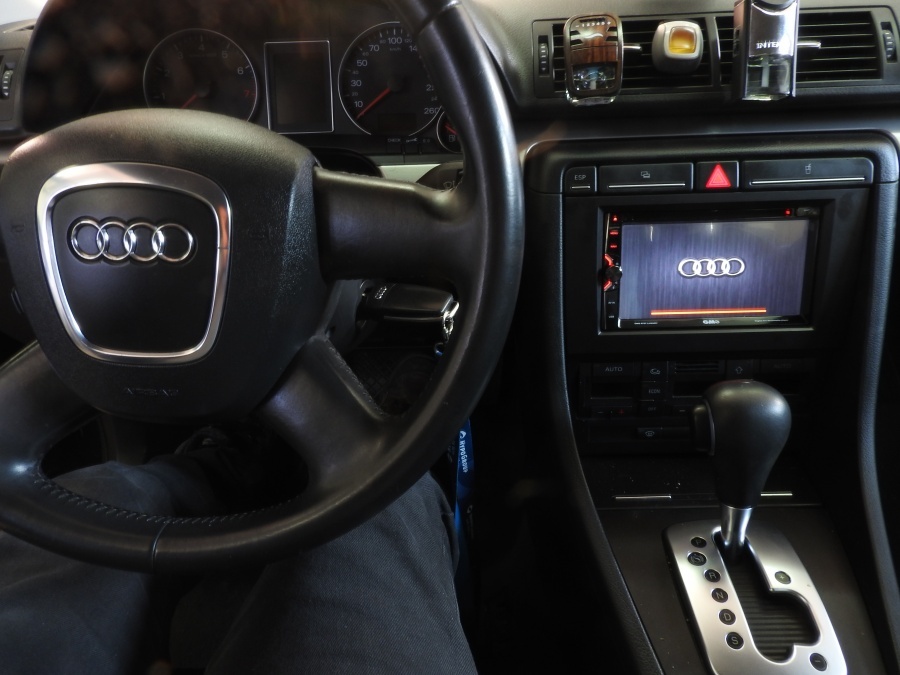 Audi A4.jpg